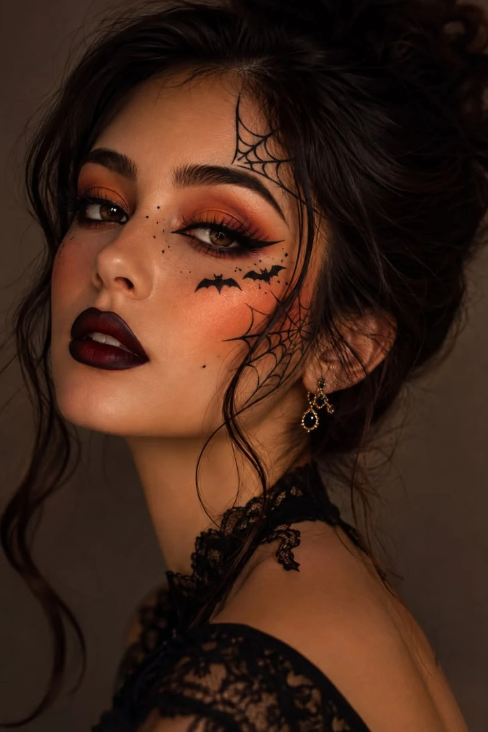 Glam spiderweb eye with dark lips