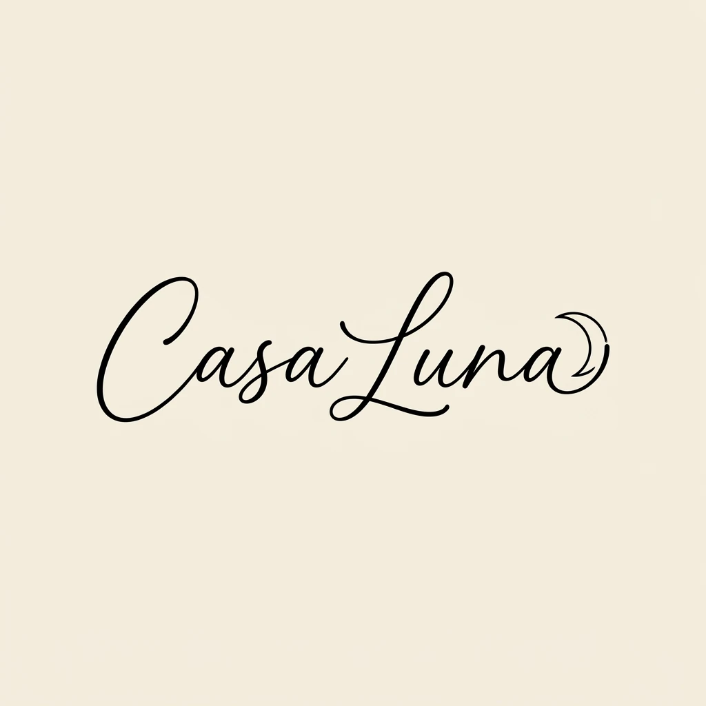 Logo Casa Luna en letra cursiva negra con una pequeña luna creciente