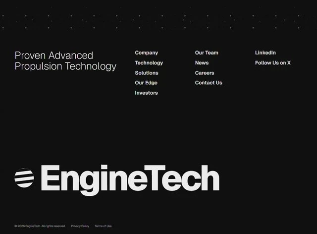 Stark Minimal Footer — Industrie footer preview